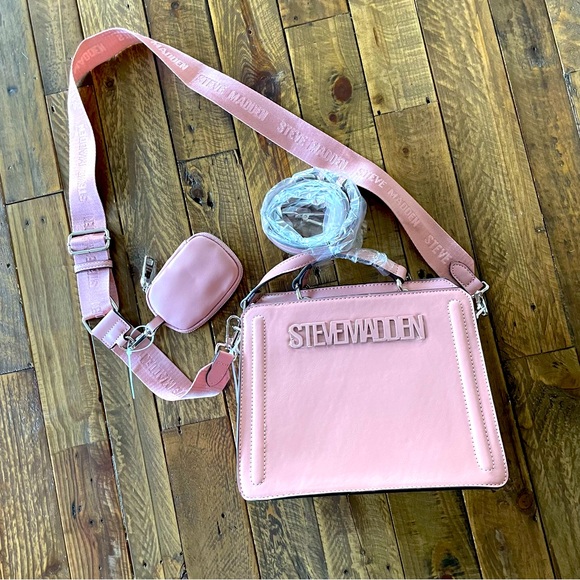 Steve Madden Handbags - NWT Steve Madden Bevelyn Viral TikTok handbag crossbody pink
